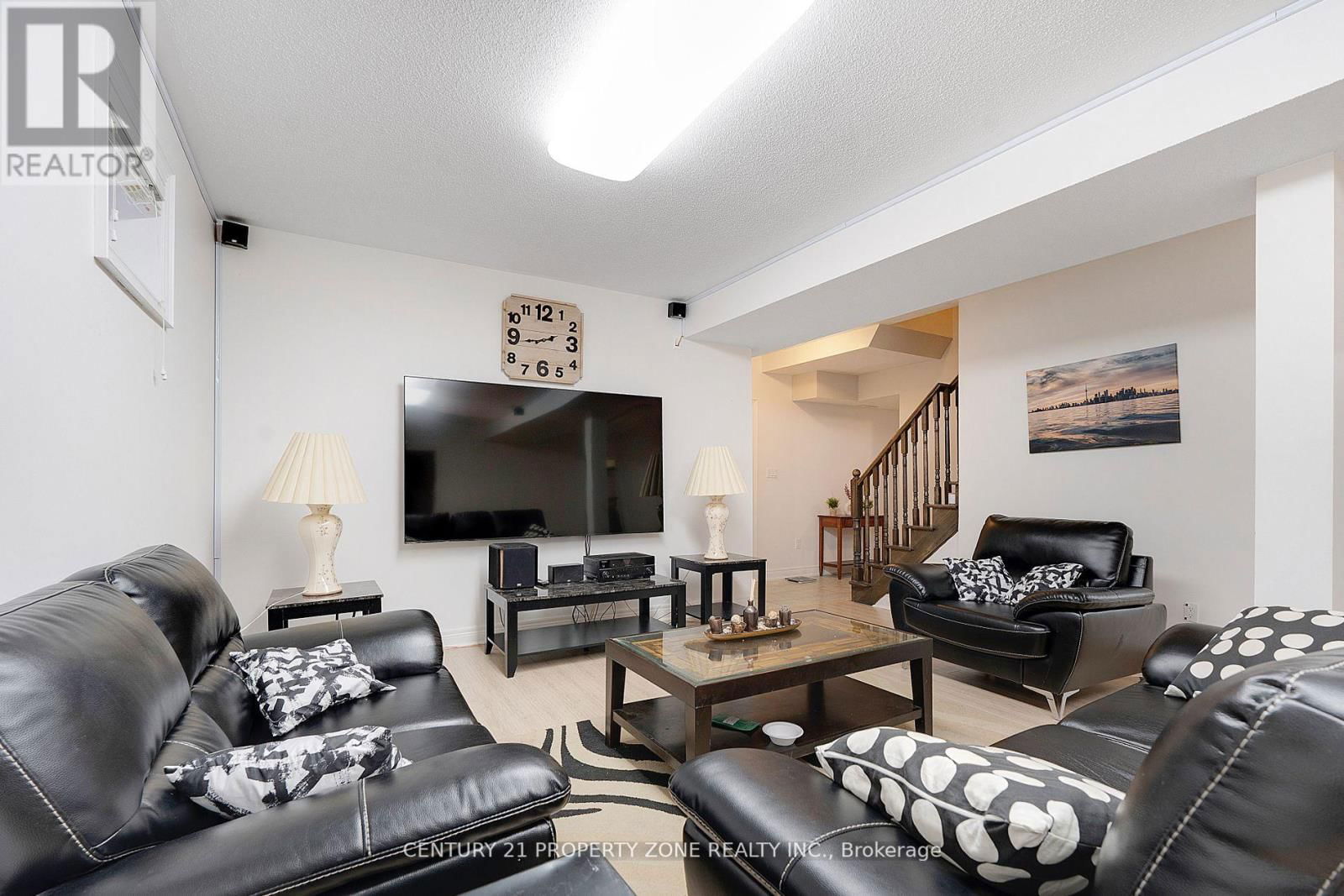 9 HAYWOOD DRIVE Image 29