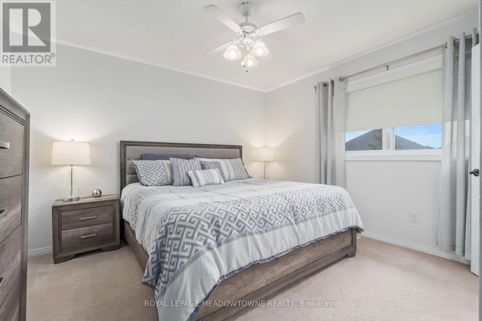 16 CHESTER CRESCENT SOUTH Image 24