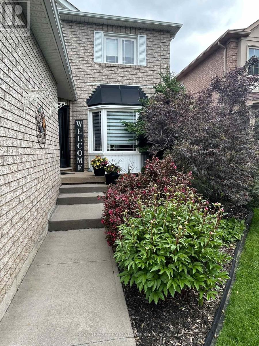 16 CHESTER CRESCENT SOUTH Image 43