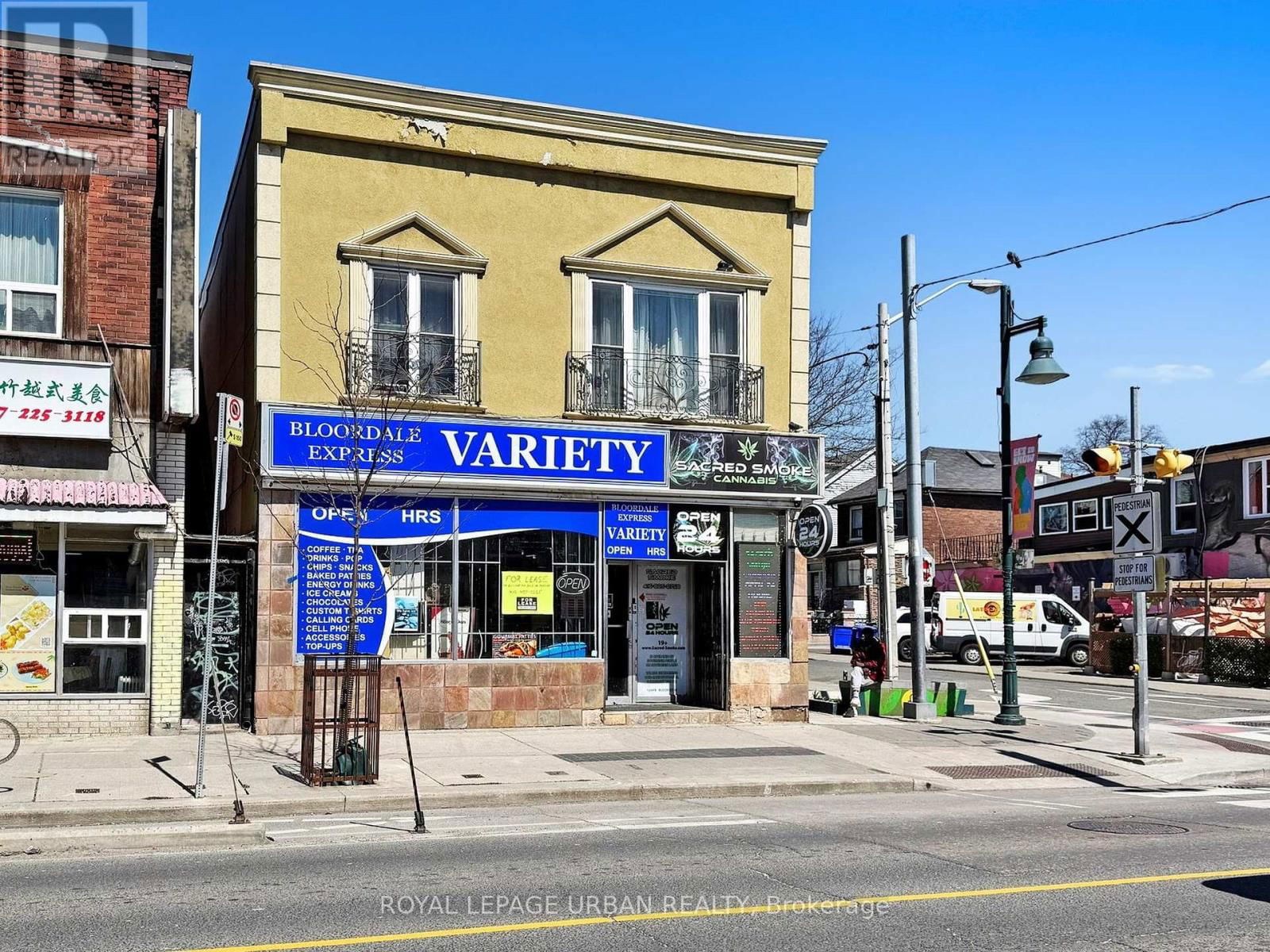 1264 BLOOR STREET WEST Image 3