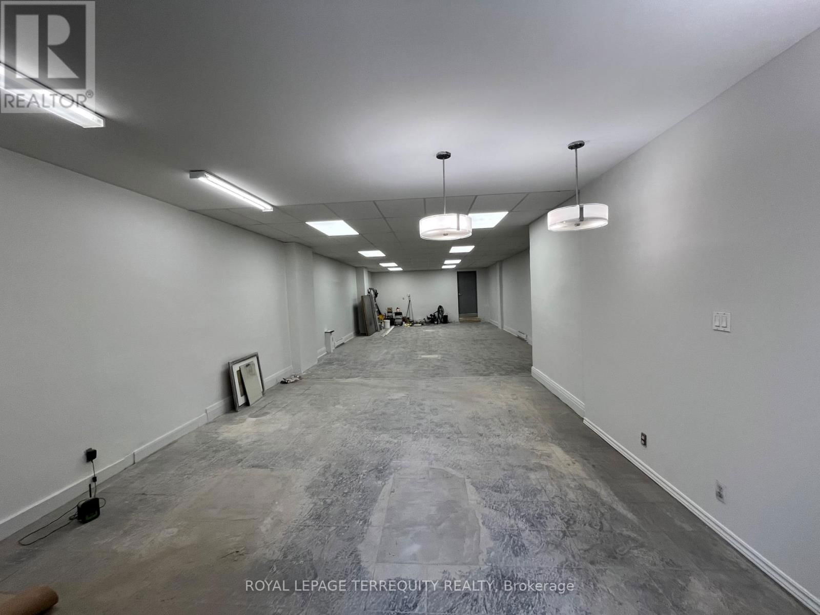 B - 389 JANE STREET Image 5