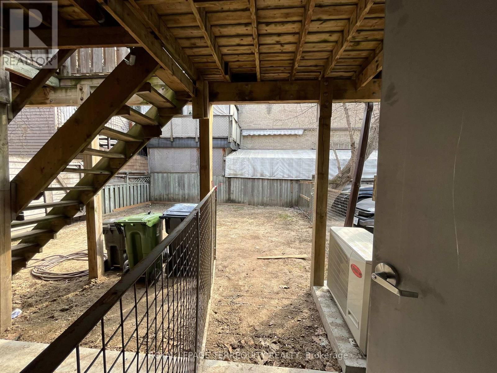 B - 389 JANE STREET Image 6