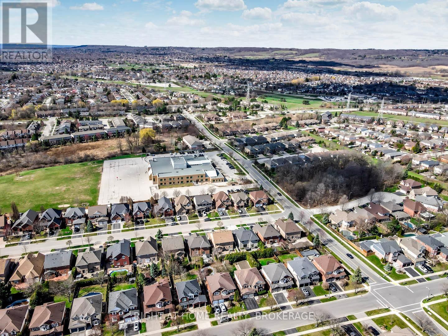 2156 COUNTRY CLUB DRIVE Image 34