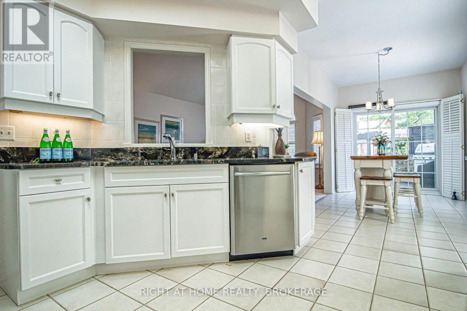 2156 COUNTRY CLUB DRIVE Image 7