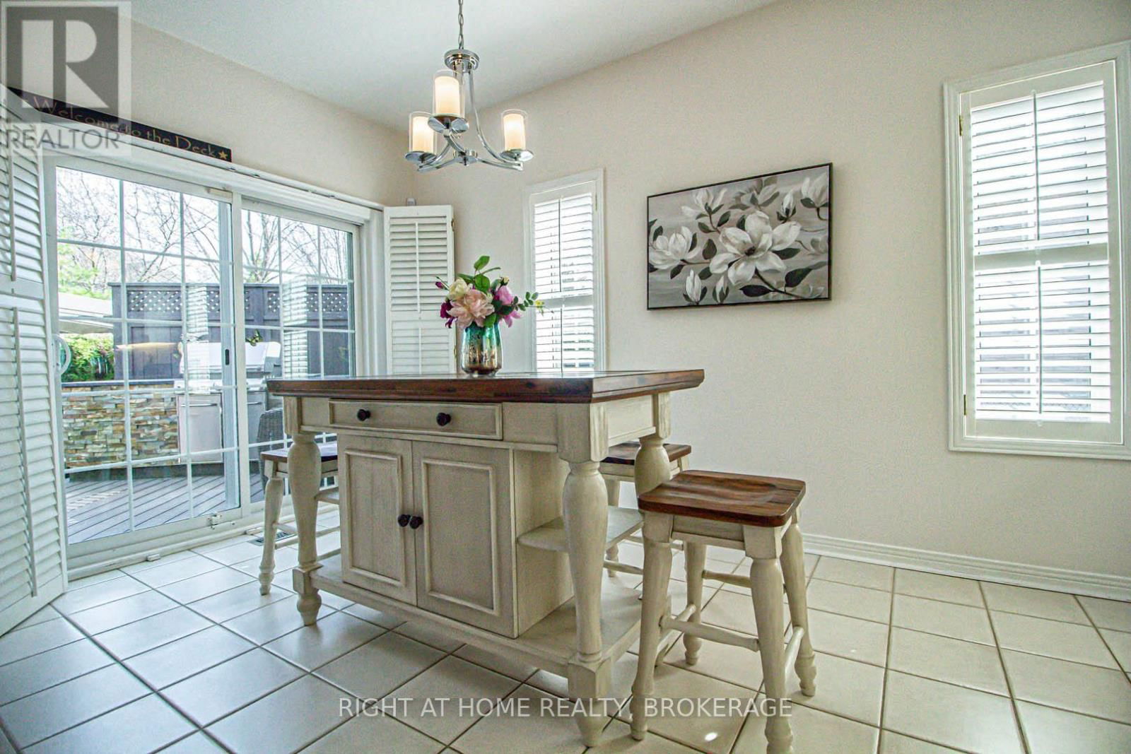 2156 COUNTRY CLUB DRIVE Image 9