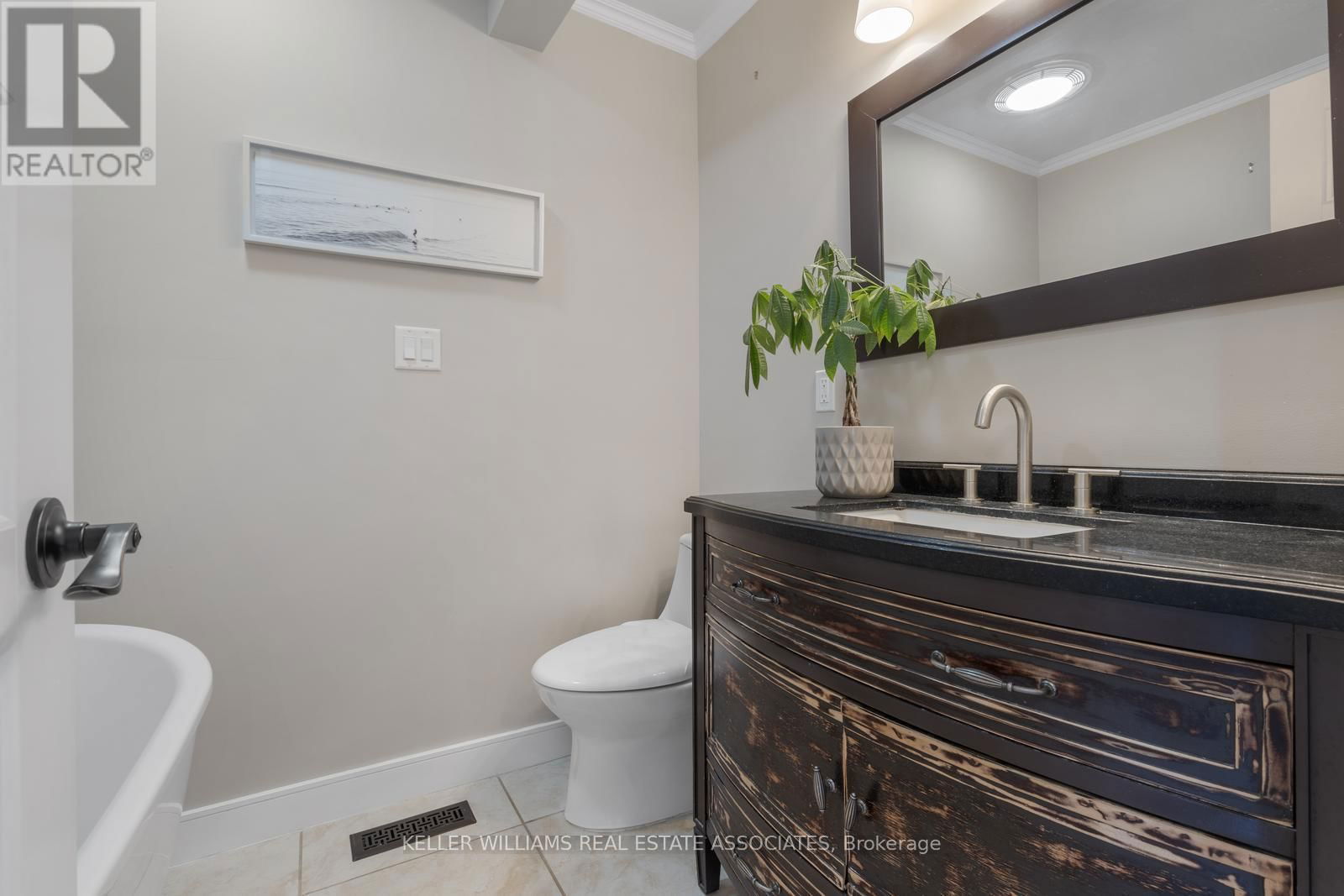 4115 BARBICAN DRIVE Image 13
