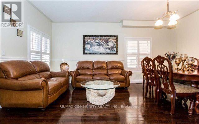 Upper - 21 MIDVALE ROAD Image 3