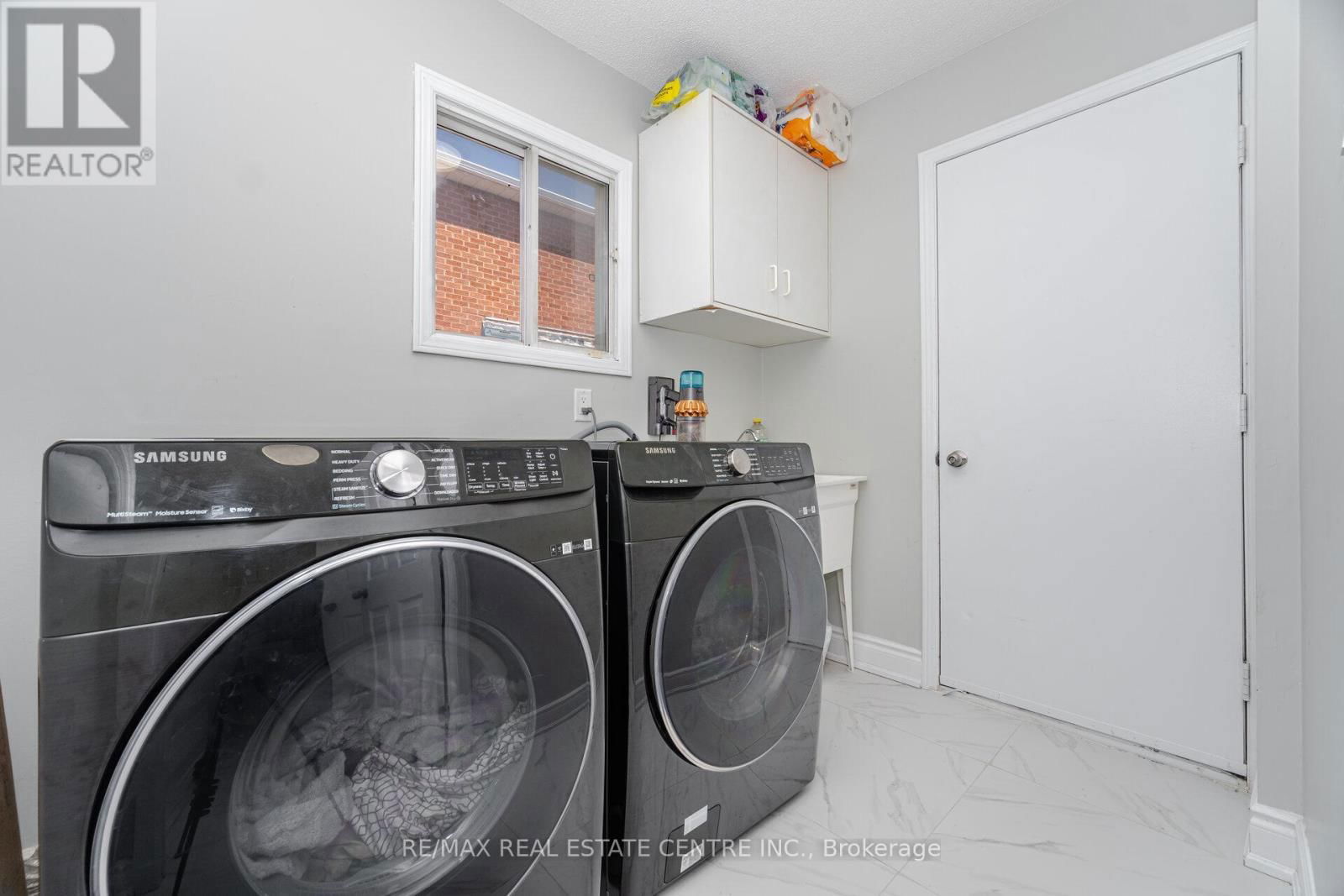 20 ST MARK PLACE Image 23