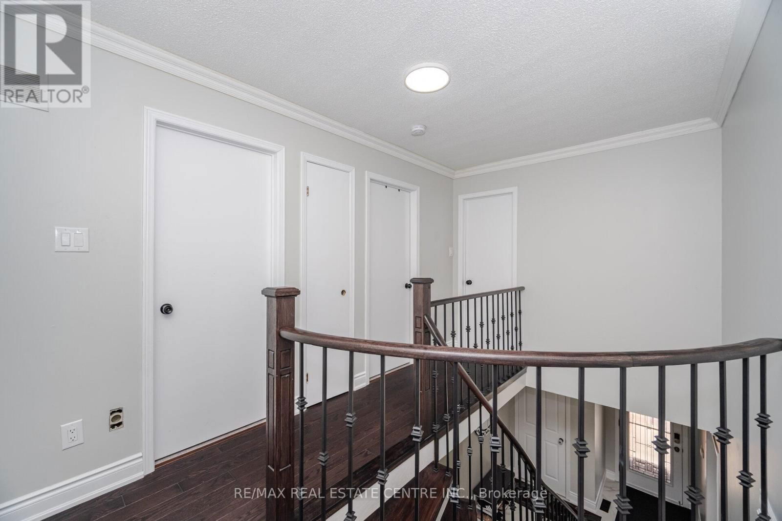 20 ST MARK PLACE Image 24