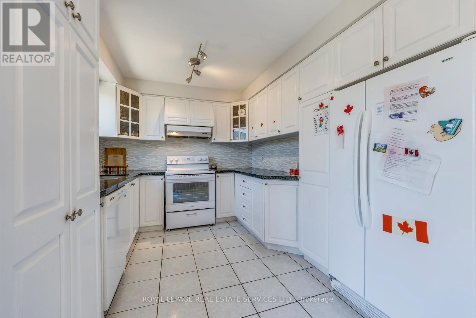 317 ULRIC CRESCENT Image 13