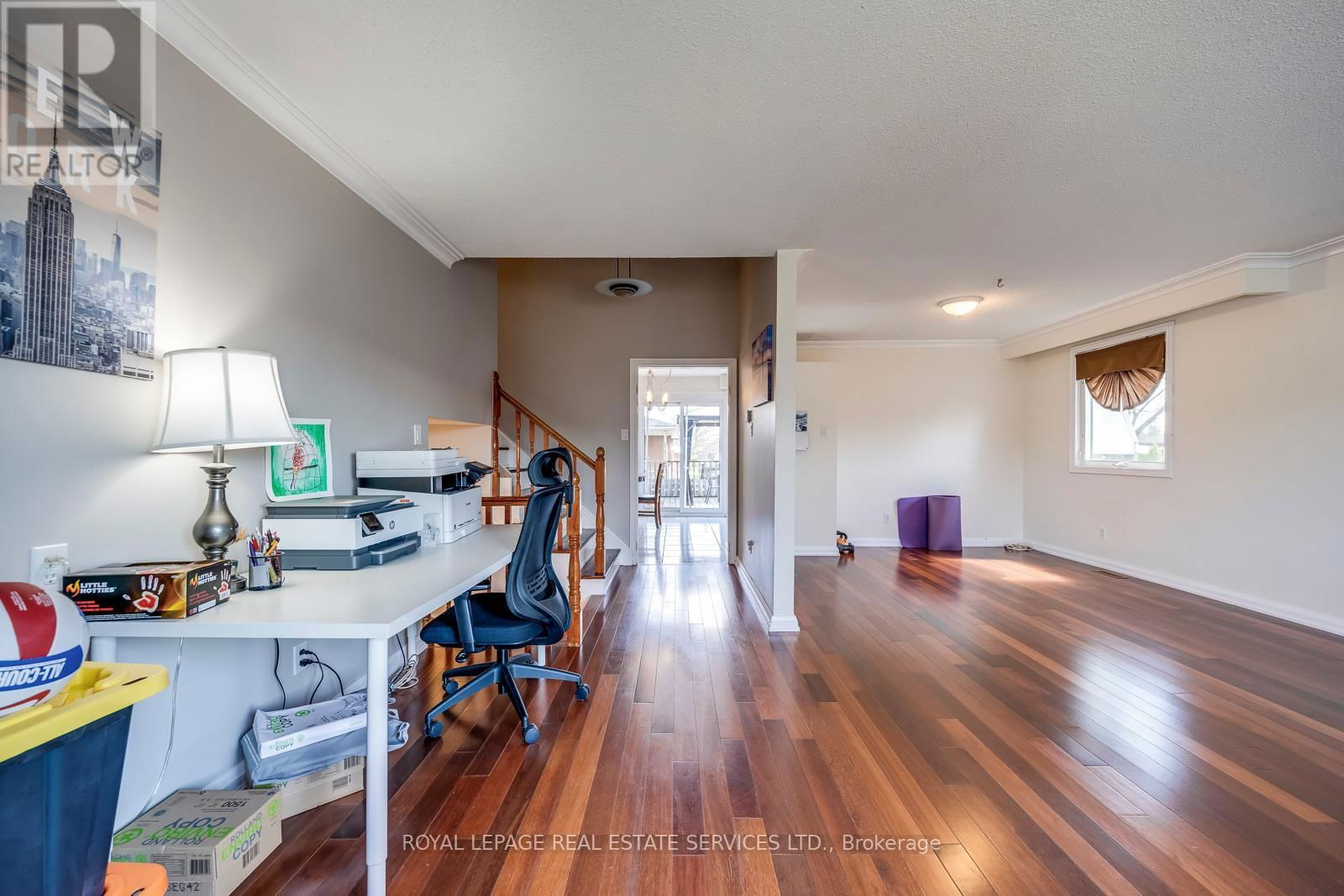 317 ULRIC CRESCENT Image 19