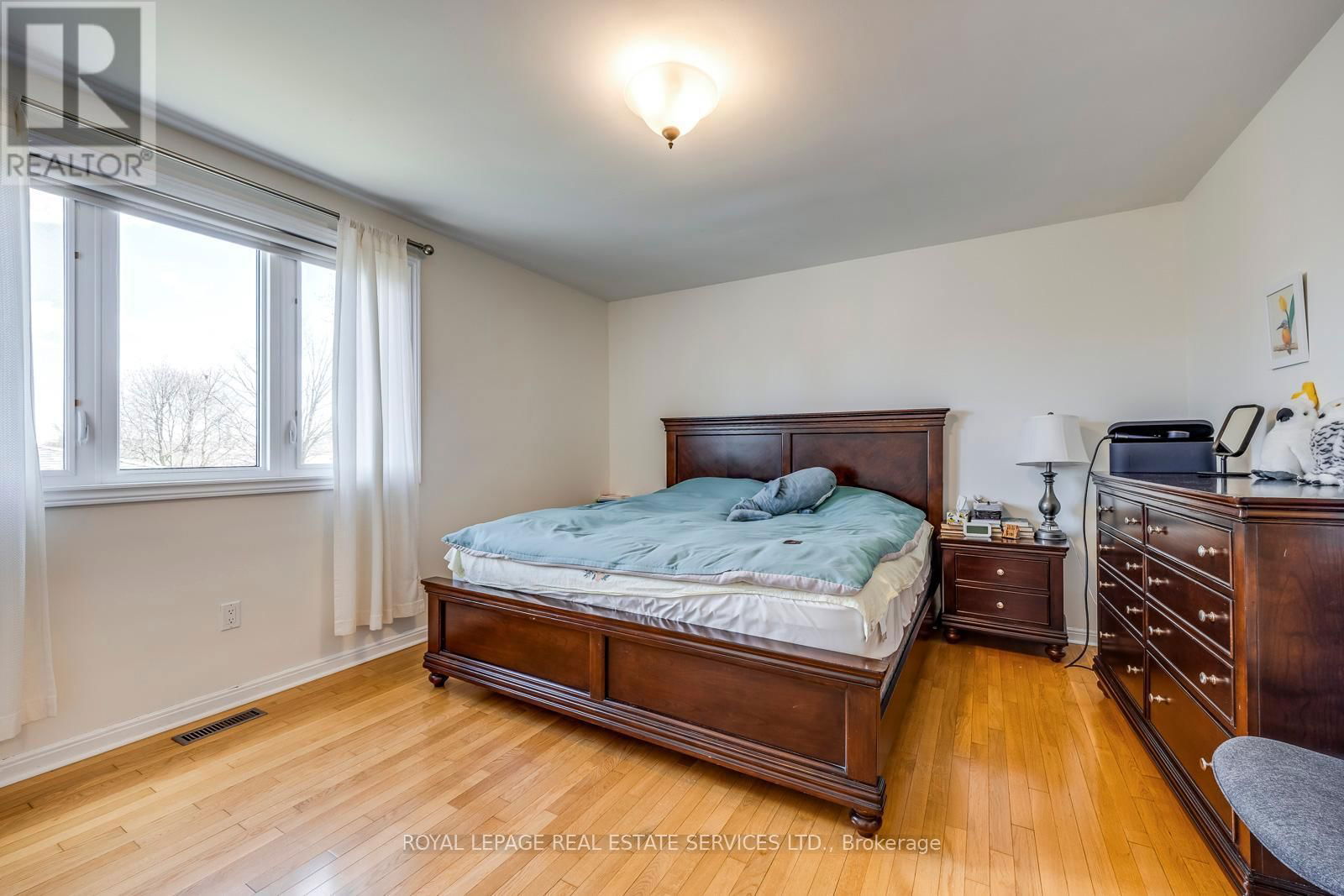 317 ULRIC CRESCENT Image 24