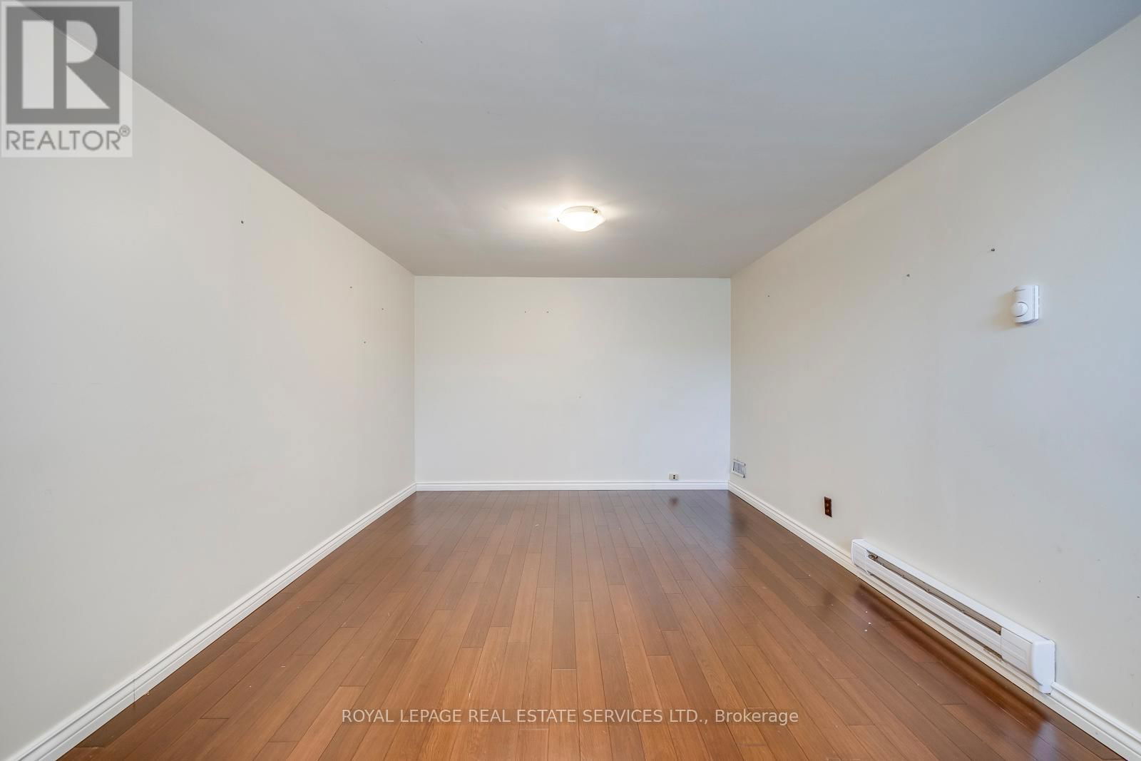 317 ULRIC CRESCENT Image 32
