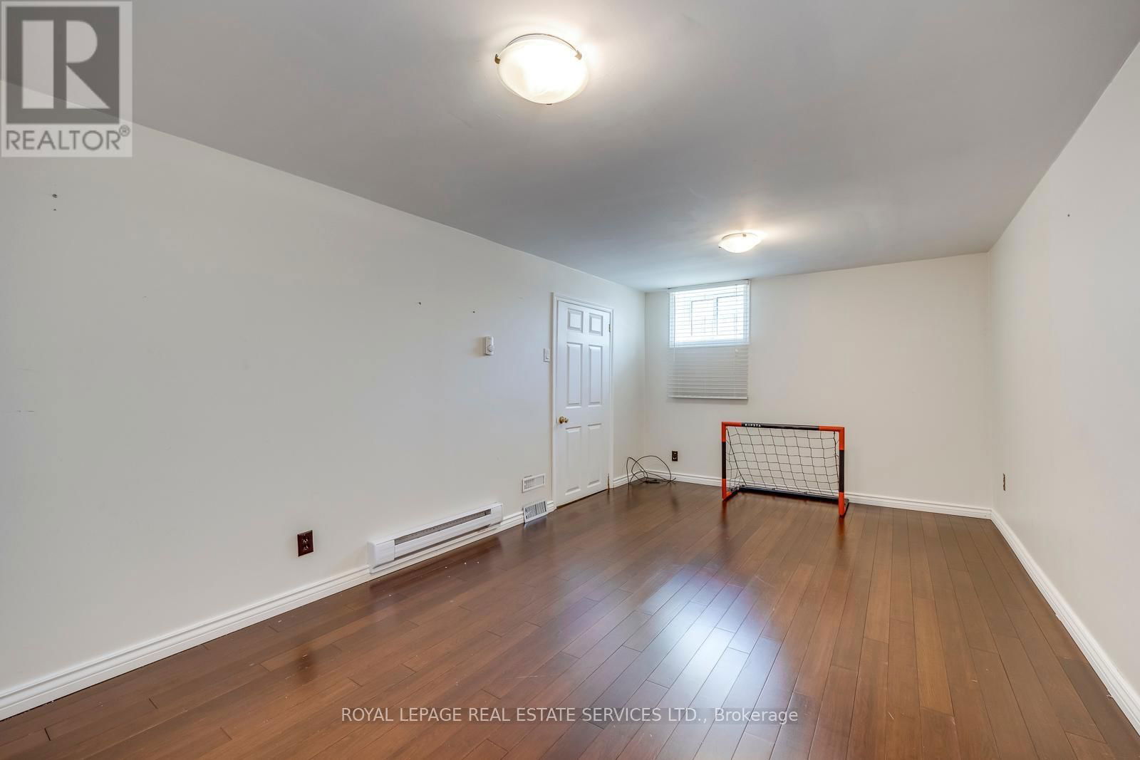 317 ULRIC CRESCENT Image 33