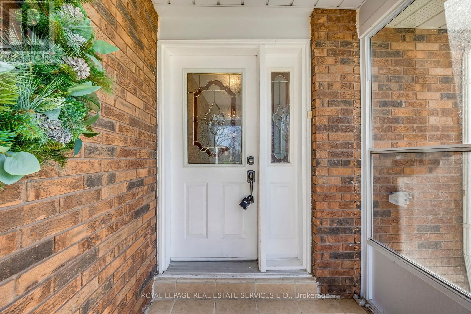 317 ULRIC CRESCENT Image 4