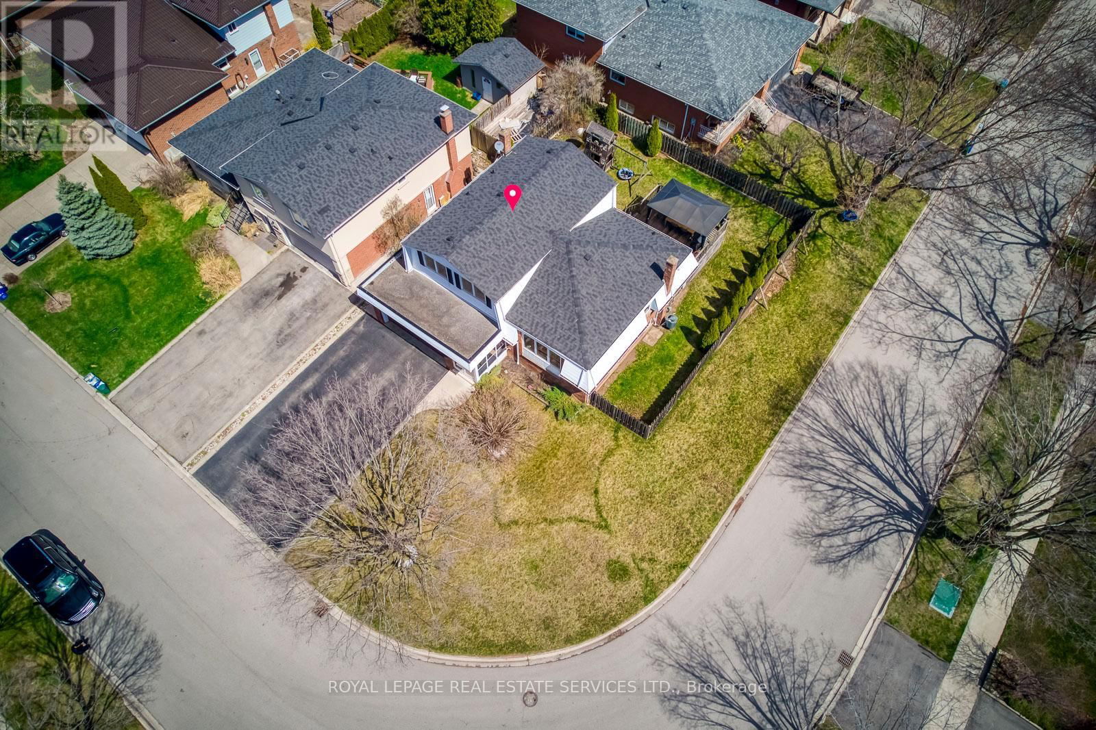 317 ULRIC CRESCENT Image 45