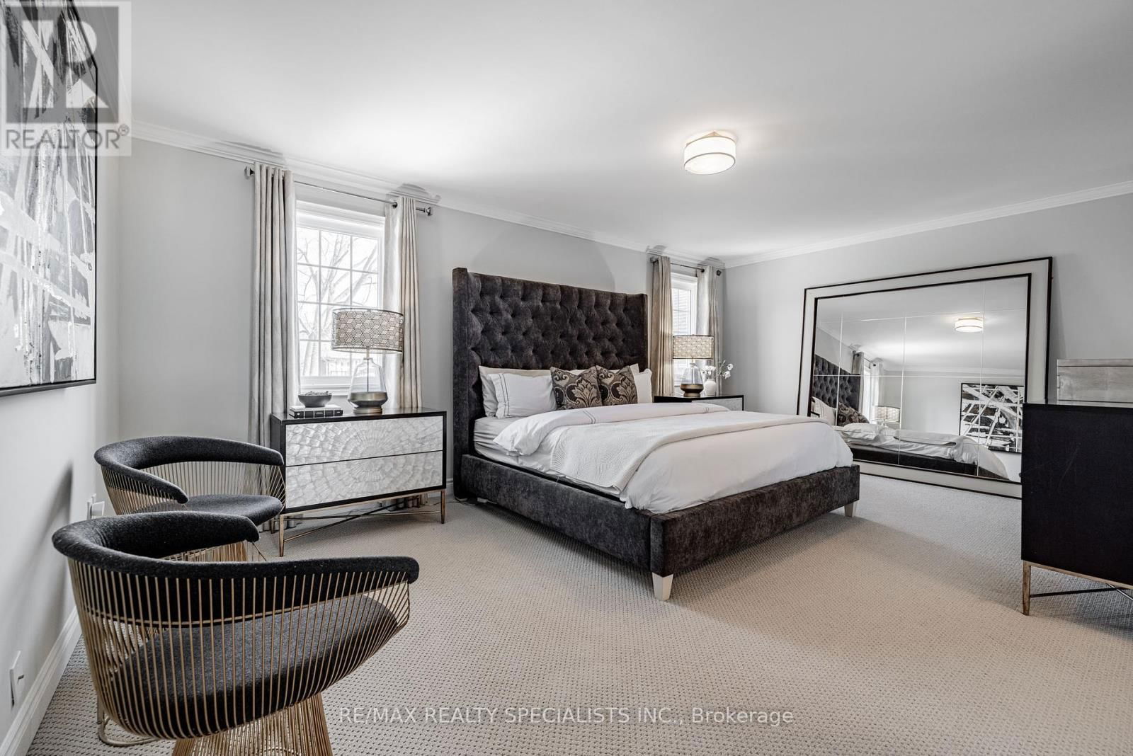 2532 REBECCA STREET Image 22