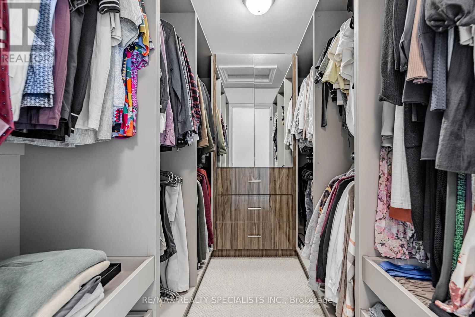 2532 REBECCA STREET Image 23