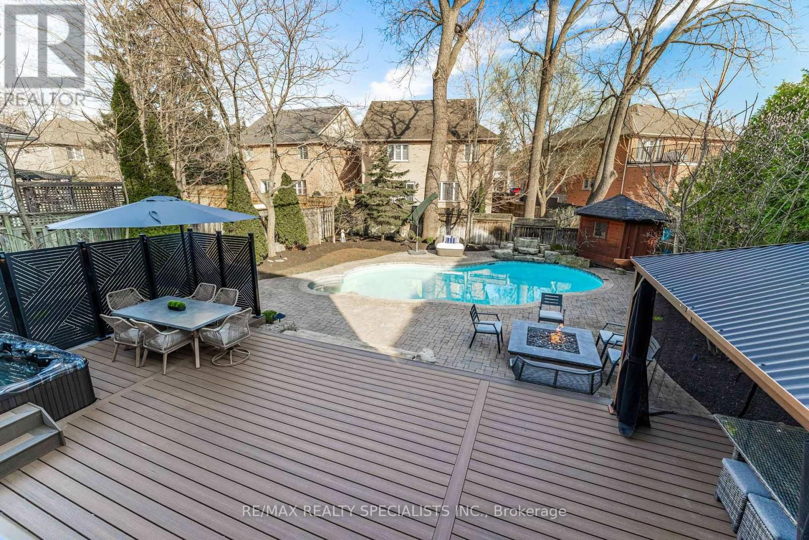 2532 REBECCA STREET Image 41