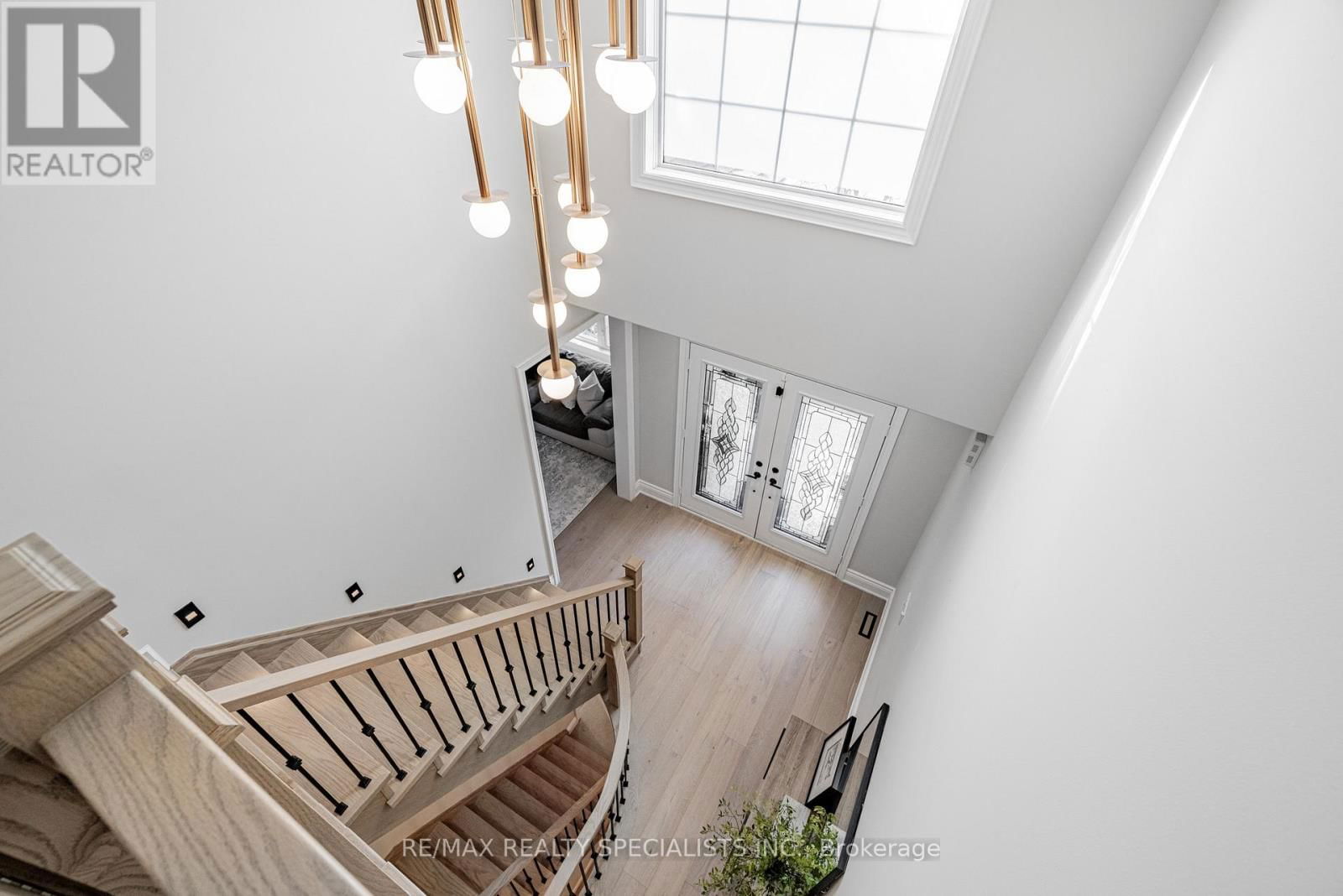 2532 REBECCA STREET Image 5