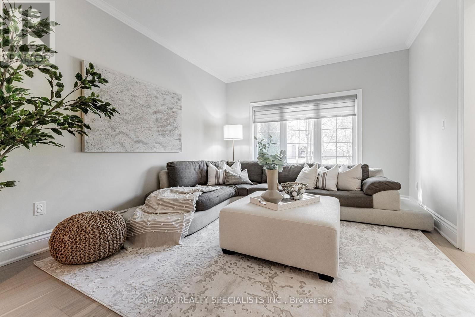 2532 REBECCA STREET Image 6