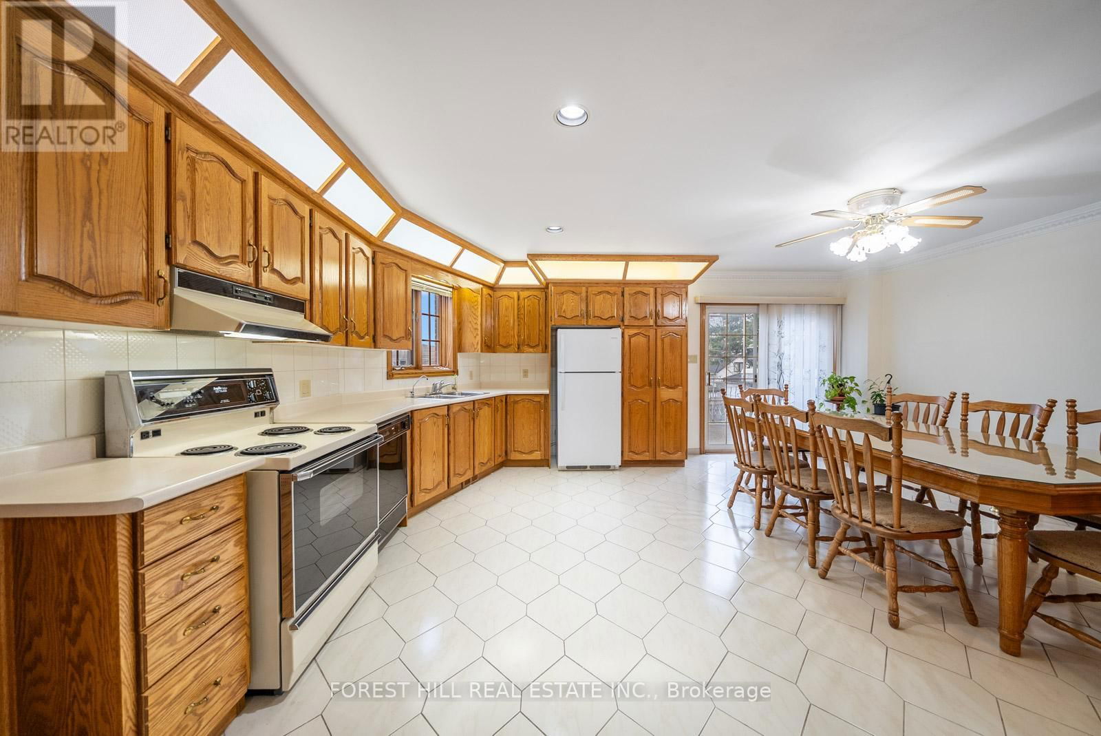 541 GLEN PARK AVENUE Image 16