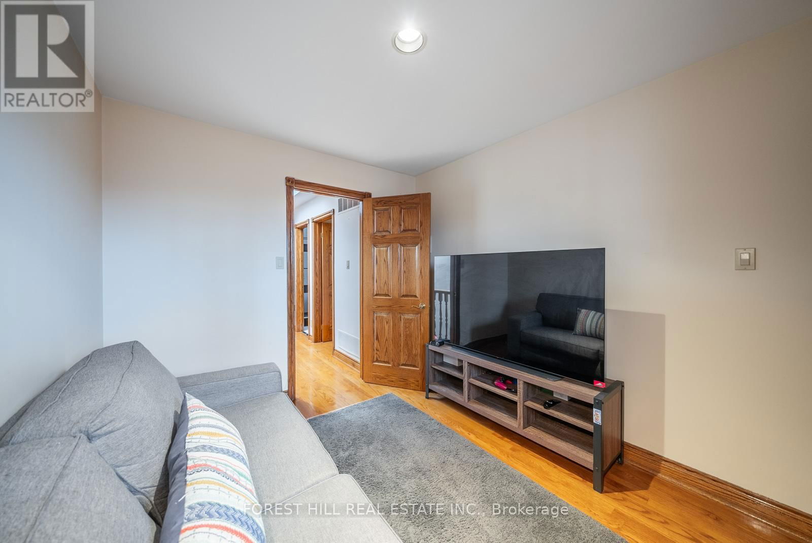 541 GLEN PARK AVENUE Image 33