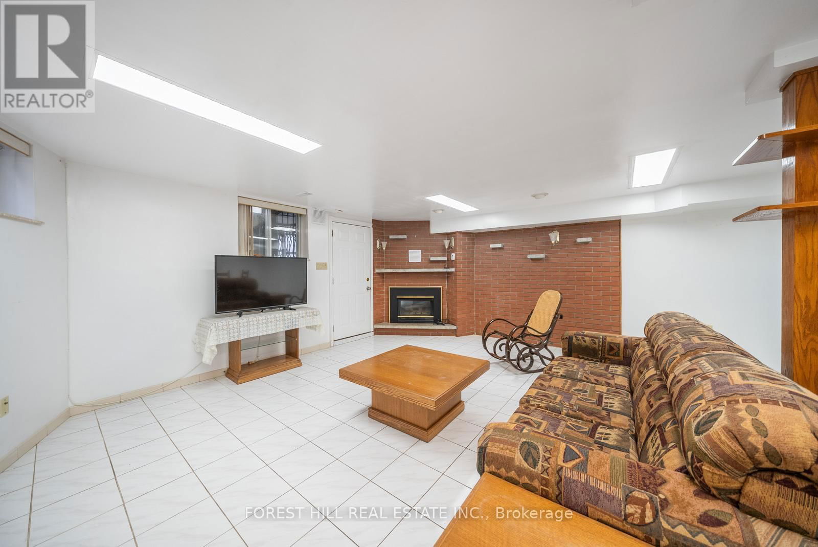 541 GLEN PARK AVENUE Image 39