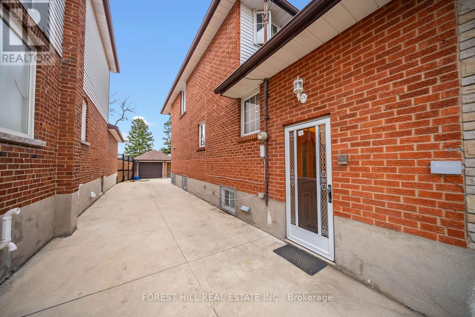 541 GLEN PARK AVENUE Image 44