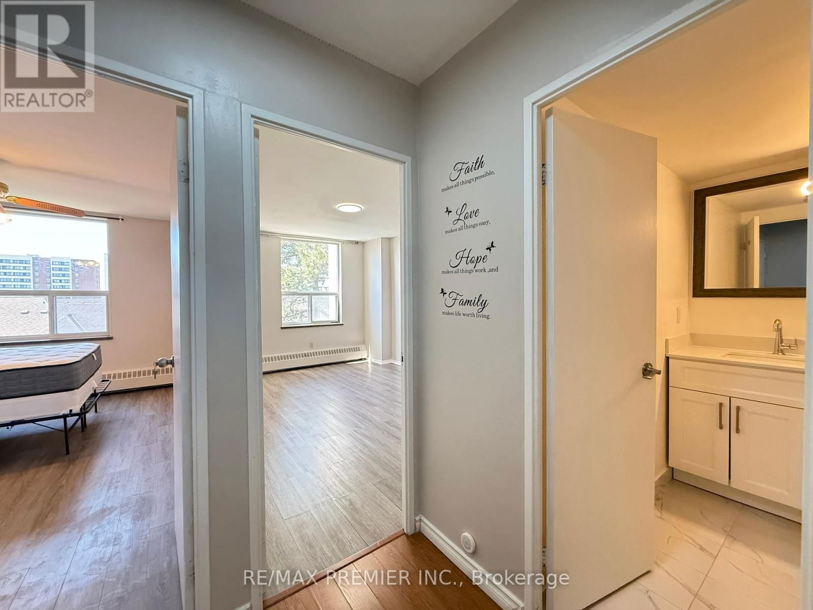 502 - 31 FOUR WINDS DRIVE Image 30