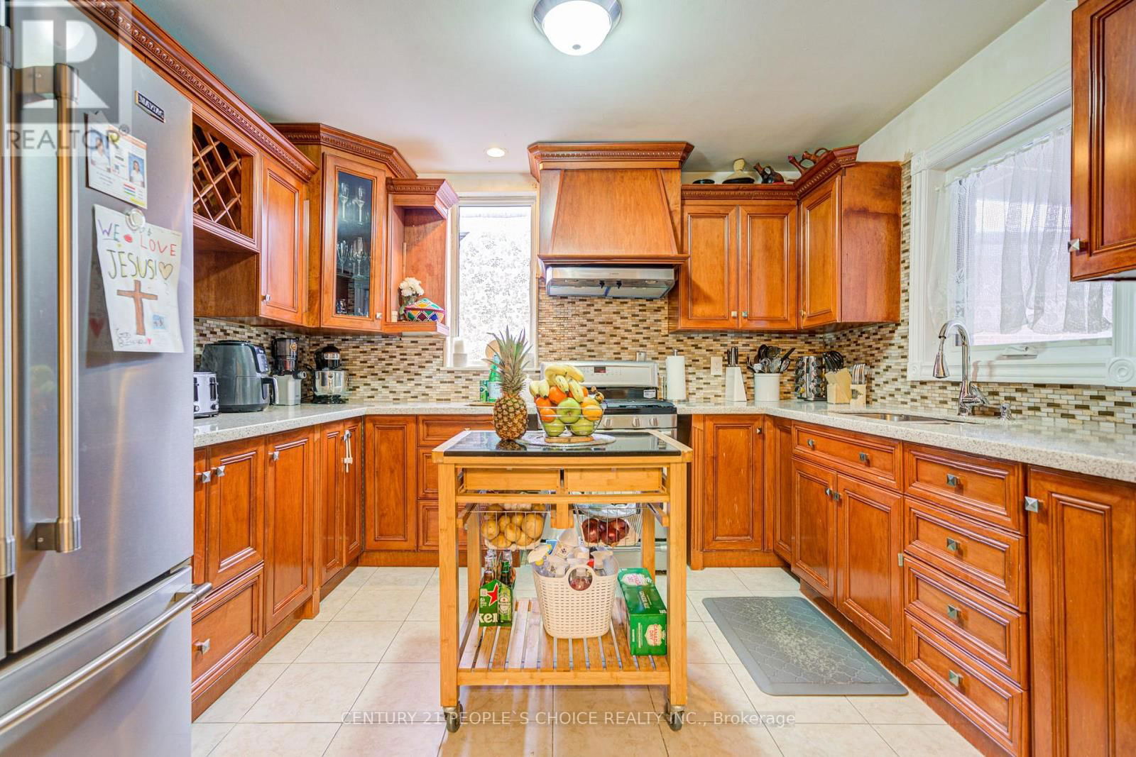 10 LAKELAND DRIVE Image 12