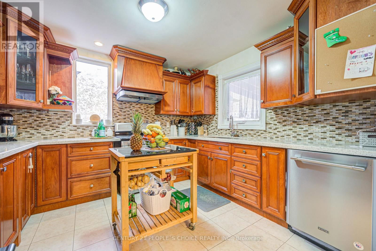 10 LAKELAND DRIVE Image 13