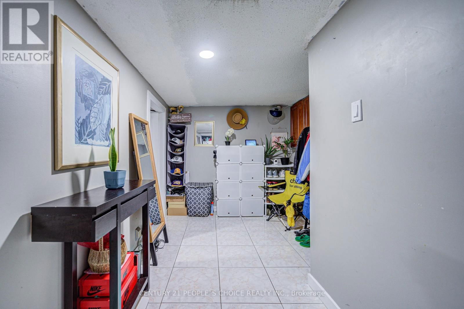10 LAKELAND DRIVE Image 29