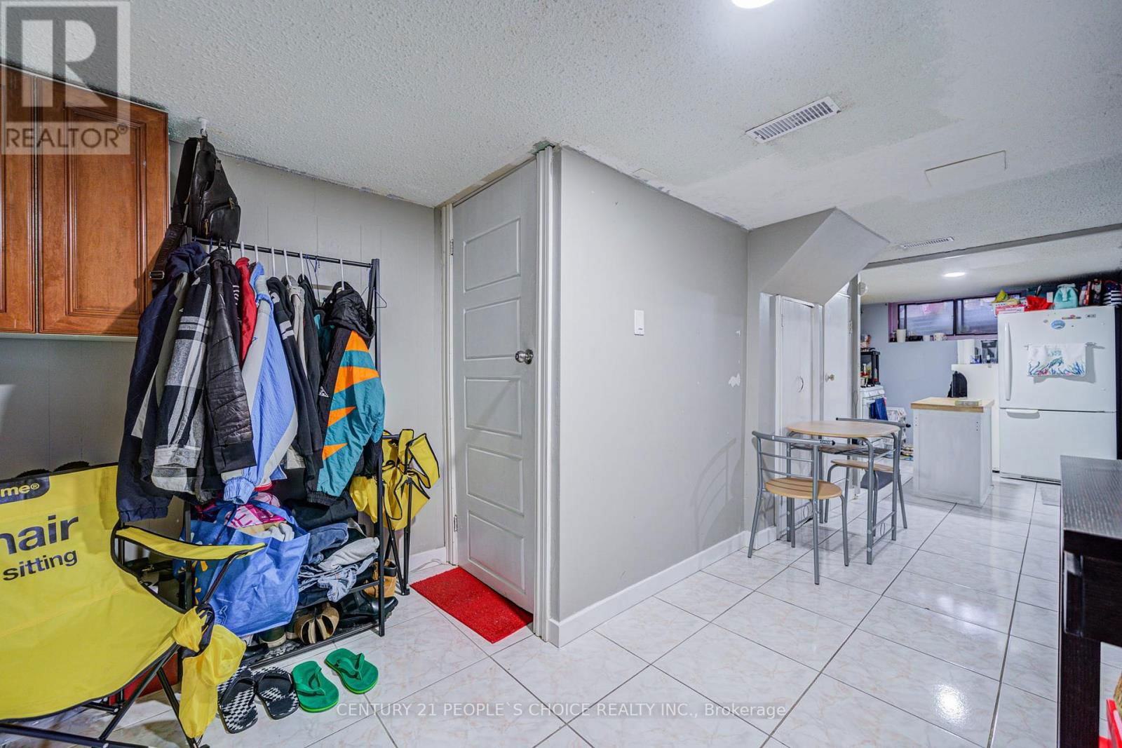 10 LAKELAND DRIVE Image 30