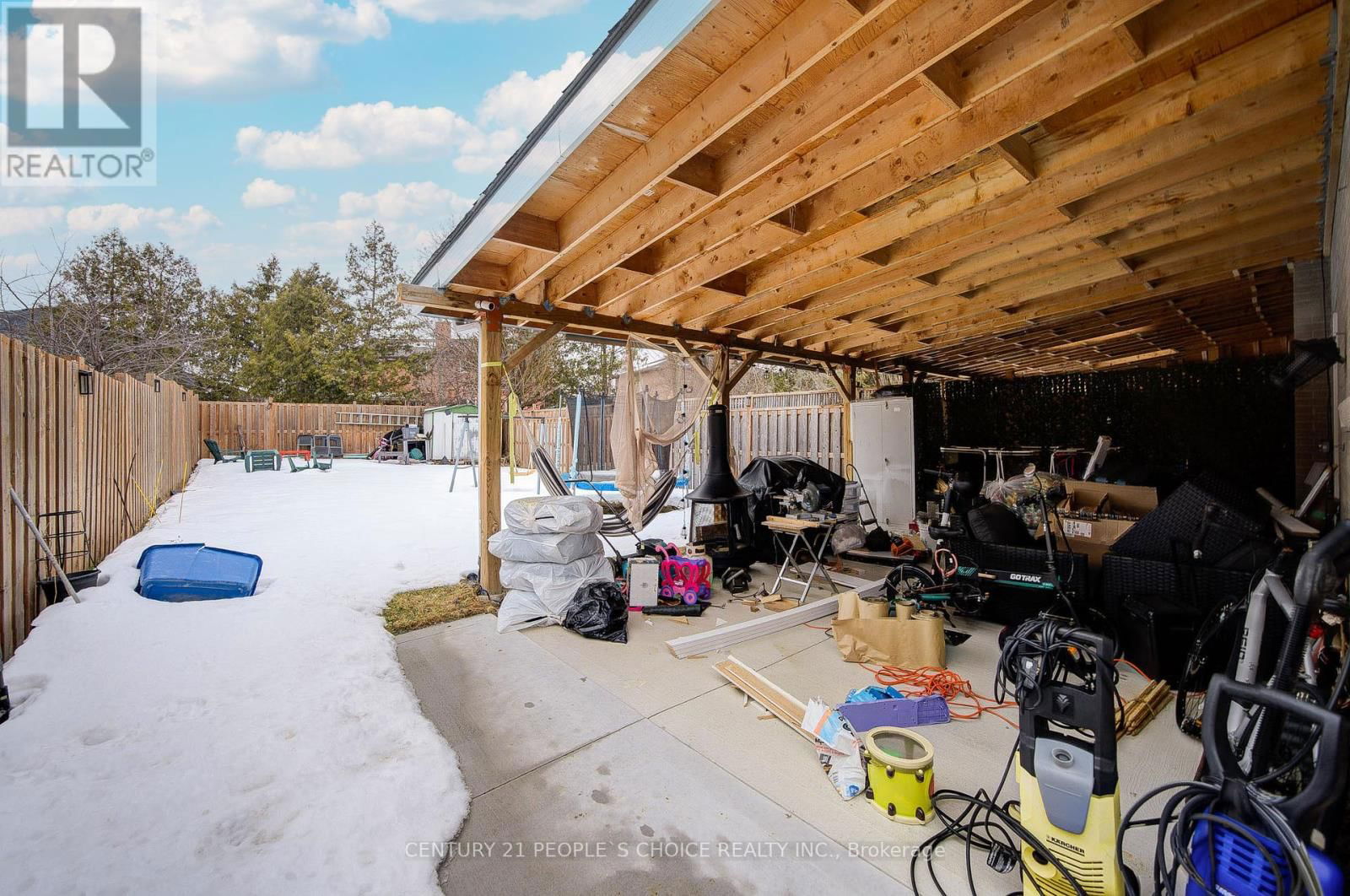 10 LAKELAND DRIVE Image 43
