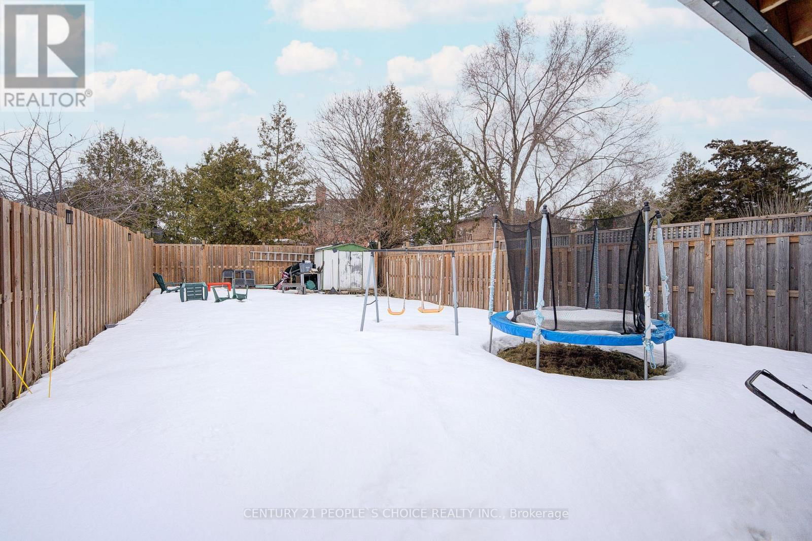 10 LAKELAND DRIVE Image 44