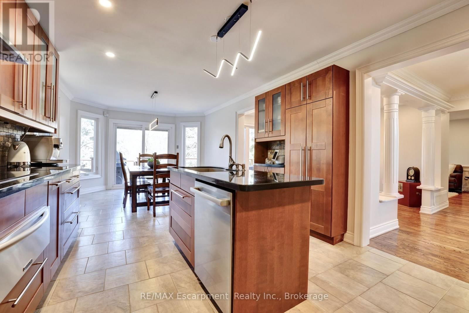 1658 HERITAGE WAY Image 13