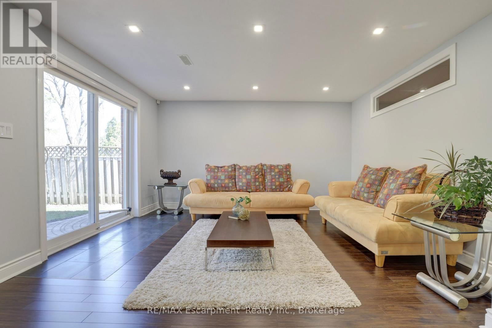 1658 HERITAGE WAY Image 35