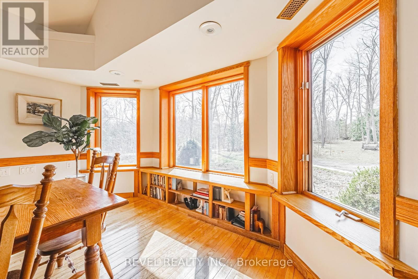 1325 3 SIDEROAD Image 13