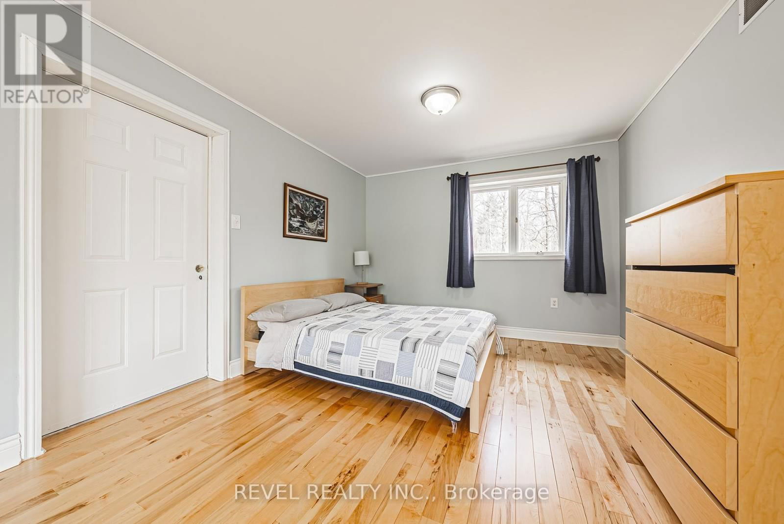 1325 3 SIDEROAD Image 40