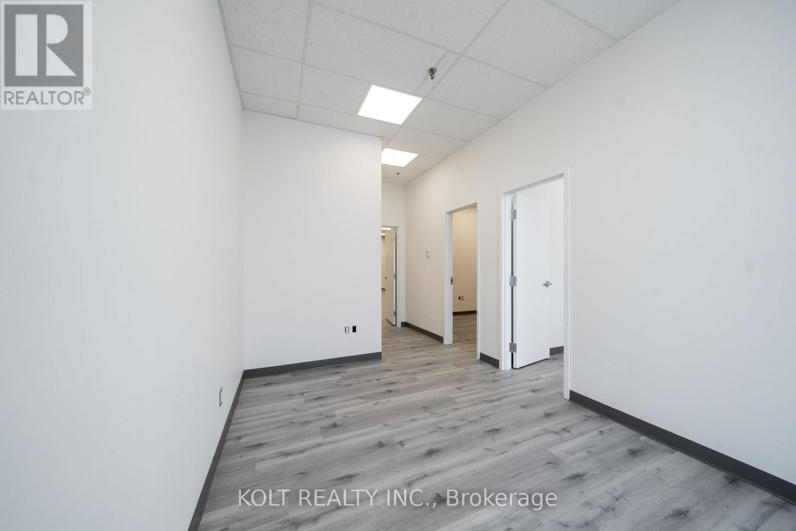11 - 67 WESTMORE DRIVE Image 4