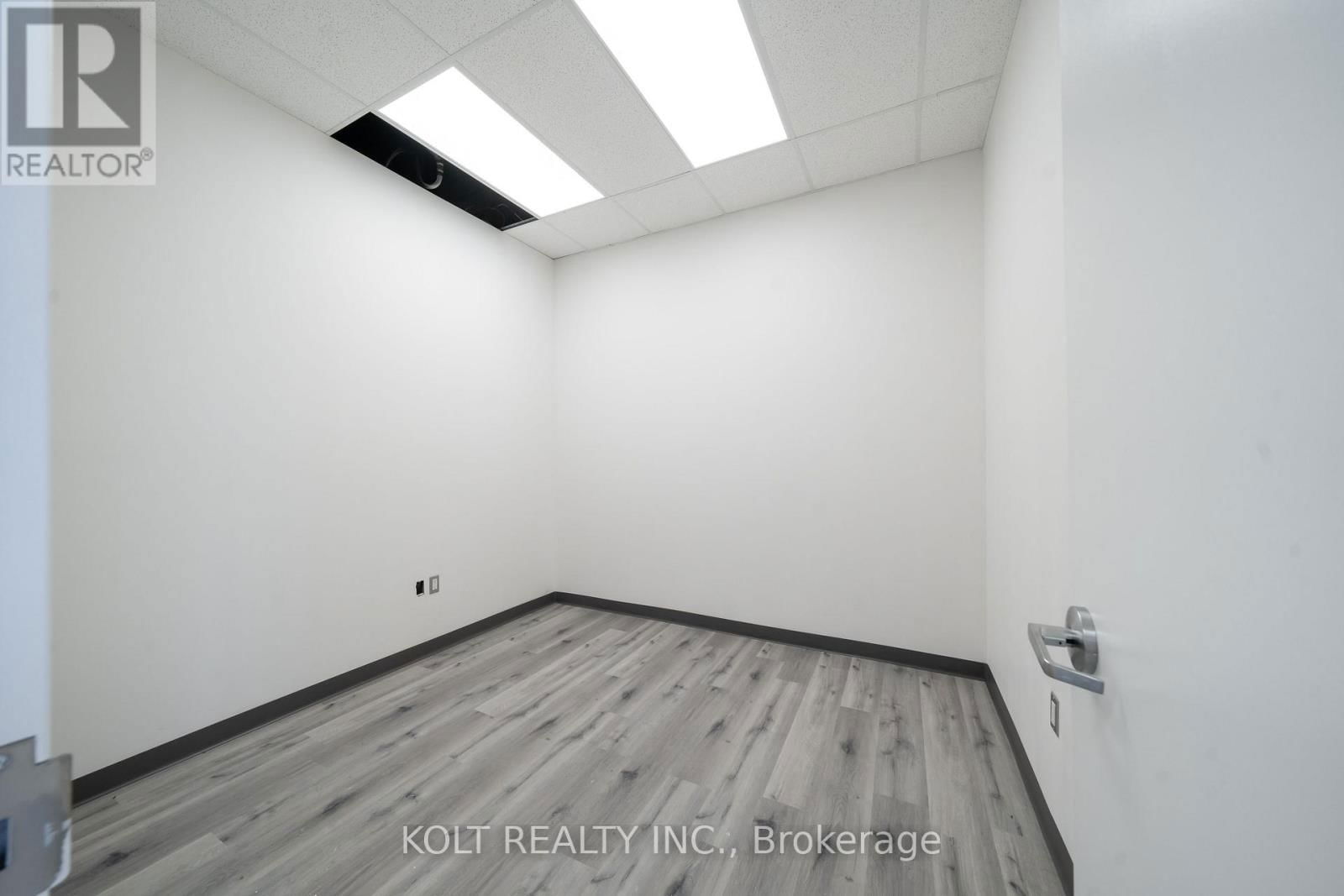 11 - 67 WESTMORE DRIVE Image 6