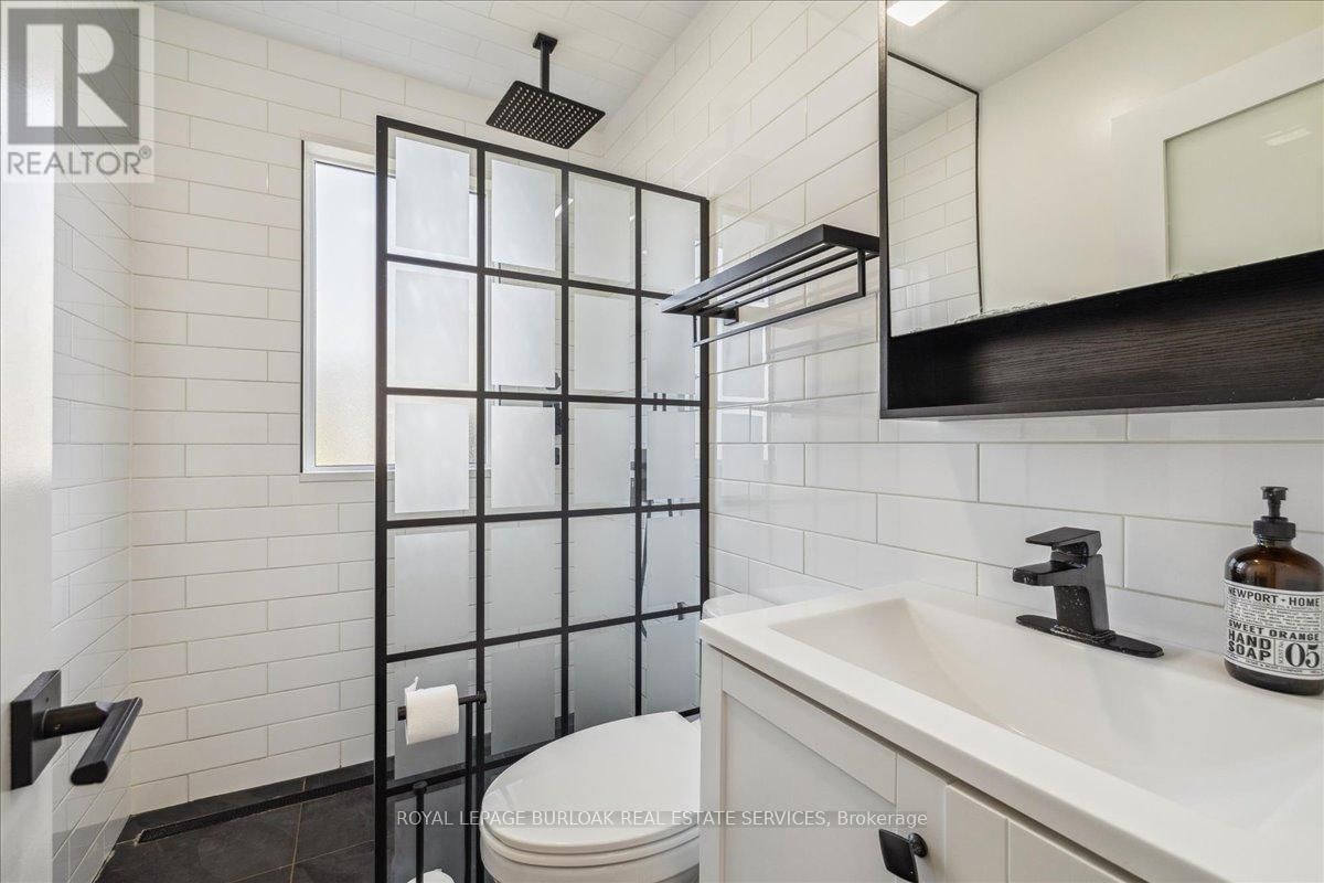 2113 NEW STREET Image 12