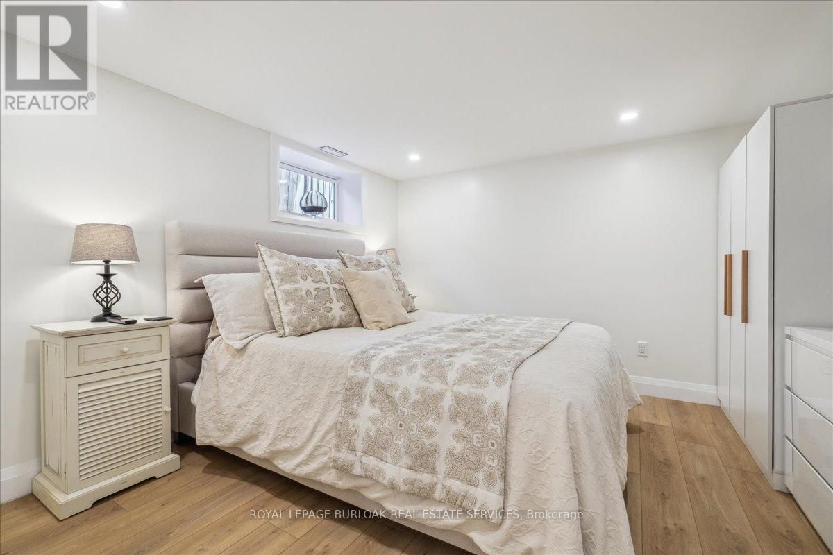 2113 NEW STREET Image 17