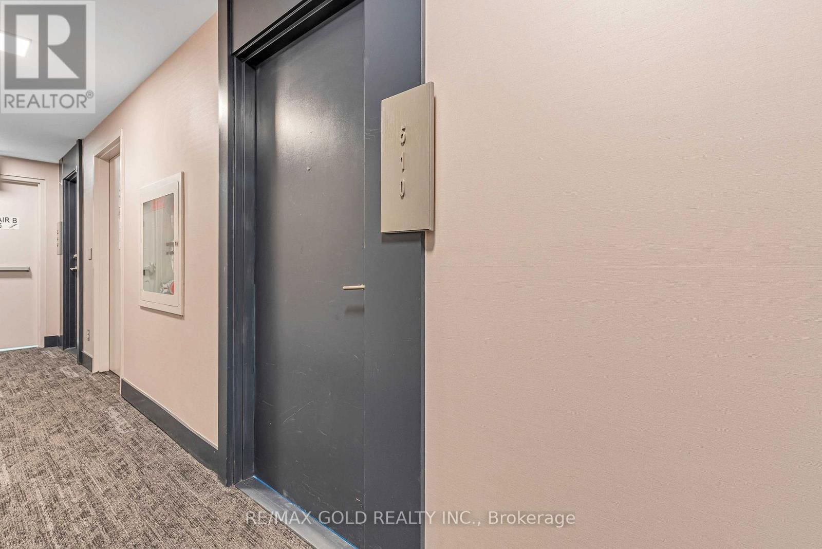 510 - 180 VETERANS DRIVE Image 9