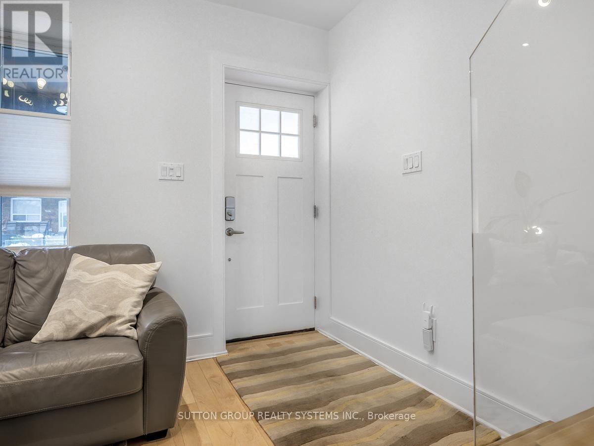 217 EARLSCOURT AVENUE Image 5