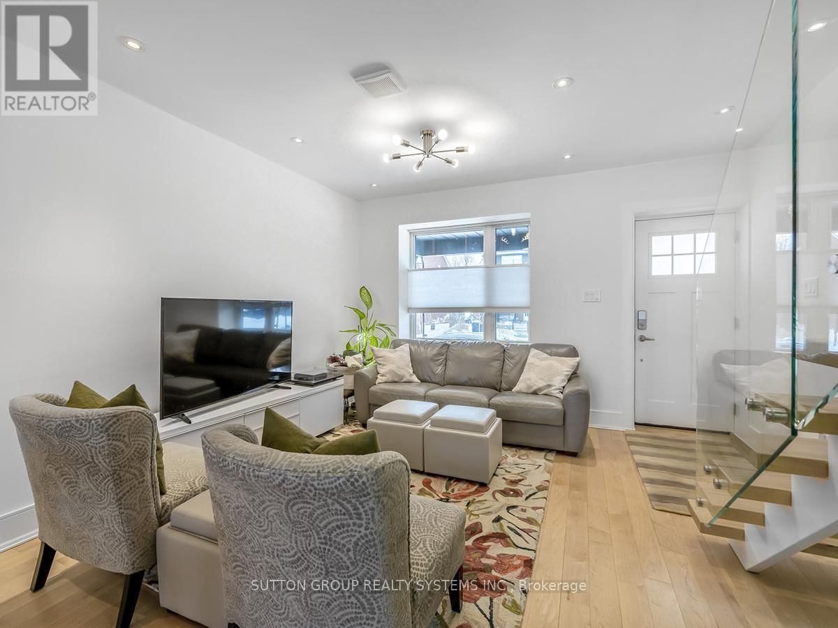 217 EARLSCOURT AVENUE Image 7