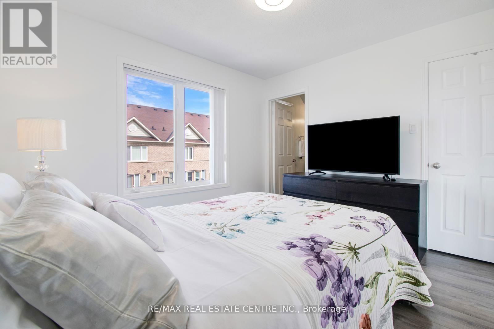 2 - 2891 RIO COURT Image 36