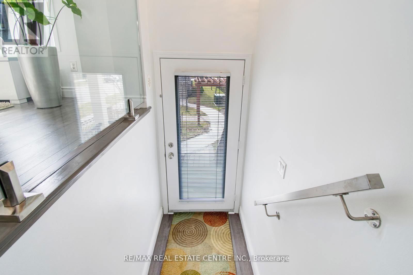 2 - 2891 RIO COURT Image 6
