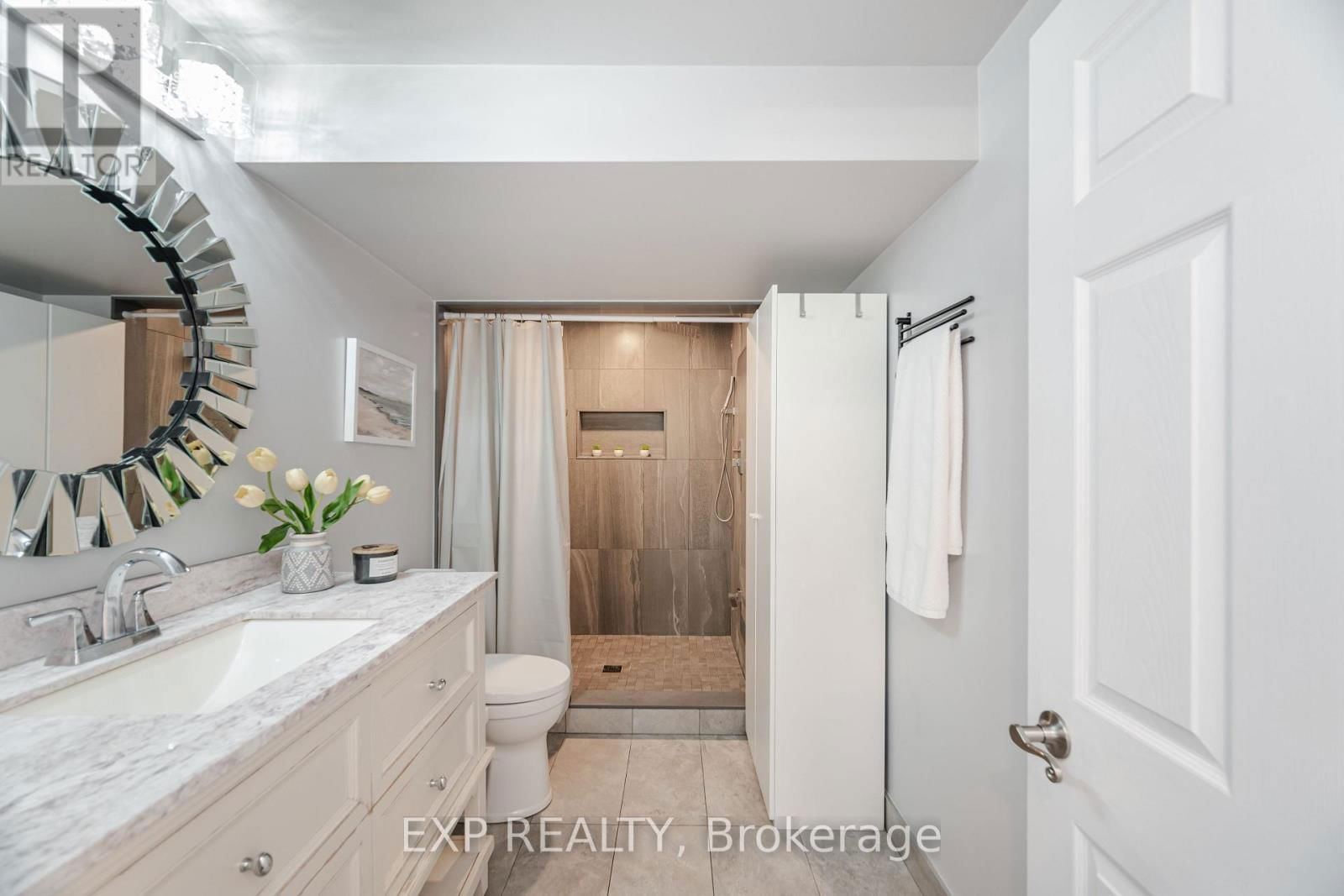10 ROSEMARY ROAD Image 31
